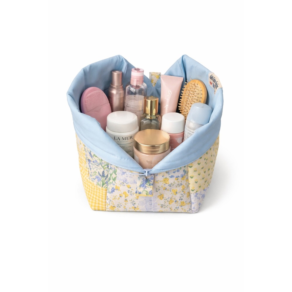 Quilted Patchwork Makeup Bag Floral Cosmetic Pouc… - image 5